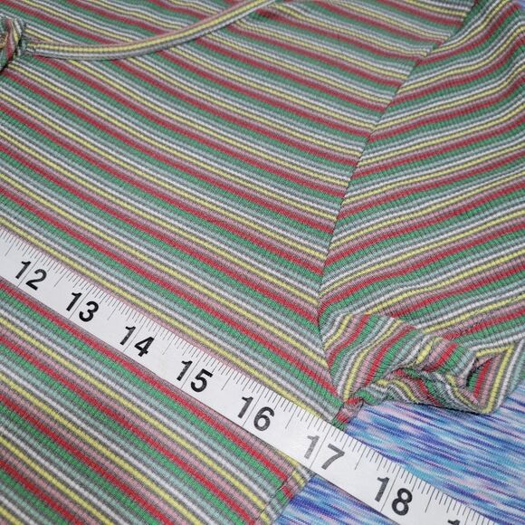 Primark size medium red green multicolored stripped short sleeve tee shirt - Picture 5 of 6